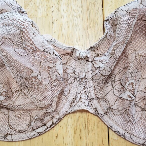 Cacique 46DD Lacy Beige Bra - Gently Worn - Picture 4 of 4